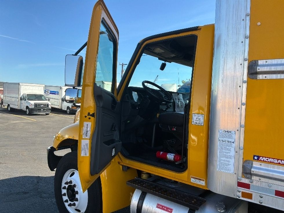Medium Duty Box Truck-Light and Medium Duty Trucks-International-2021-MV607-Spokane Valley-WA-226,786\n\t\tmiles-$ 39,500 - Image 15