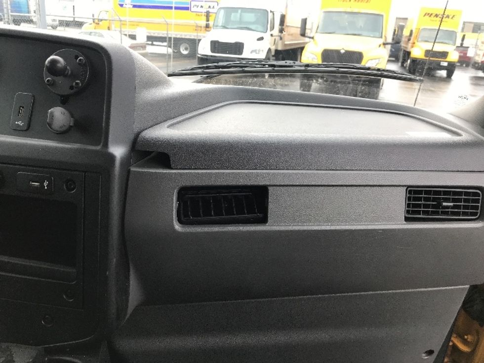 Medium Duty Box Truck-Light and Medium Duty Trucks-International-2021-MV607-Spokane Valley-WA-227,073\n\t\tmiles-$ 34,750 - Image 20