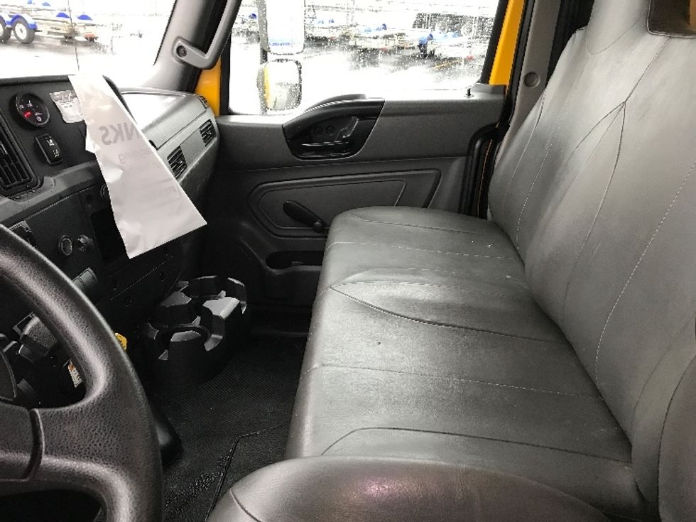 Medium Duty Box Truck-Light and Medium Duty Trucks-International-2021-MV607-Spokane Valley-WA-230,204\n\t\tmiles-$ 38,000 - Image 19