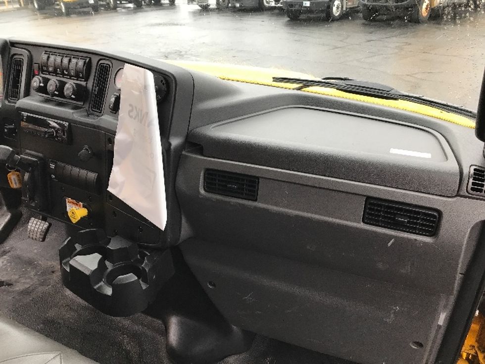 Medium Duty Box Truck-Light and Medium Duty Trucks-International-2021-MV607-Spokane Valley-WA-230,204\n\t\tmiles-$ 38,000 - Image 21