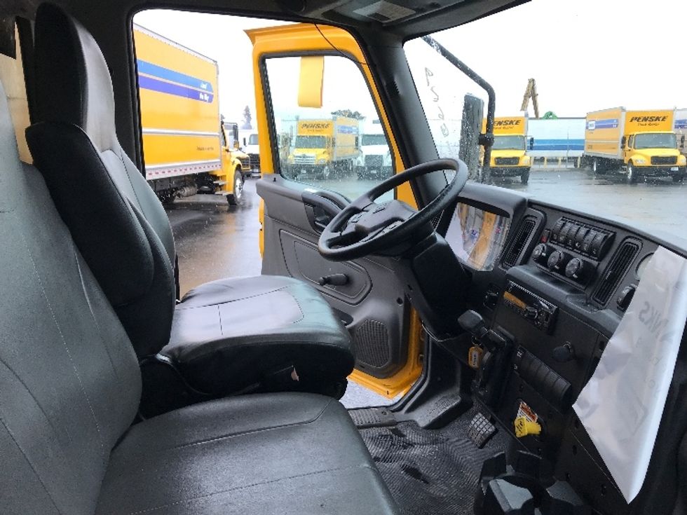 Medium Duty Box Truck-Light and Medium Duty Trucks-International-2021-MV607-Spokane Valley-WA-230,204\n\t\tmiles-$ 38,000 - Image 22