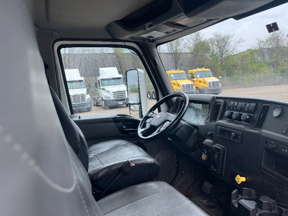 Medium Duty Box Truck-Light and Medium Duty Trucks-International-2021-MV607-Springfield-MA-40,876\n\t\tmiles-$ 66,000 - Image 22