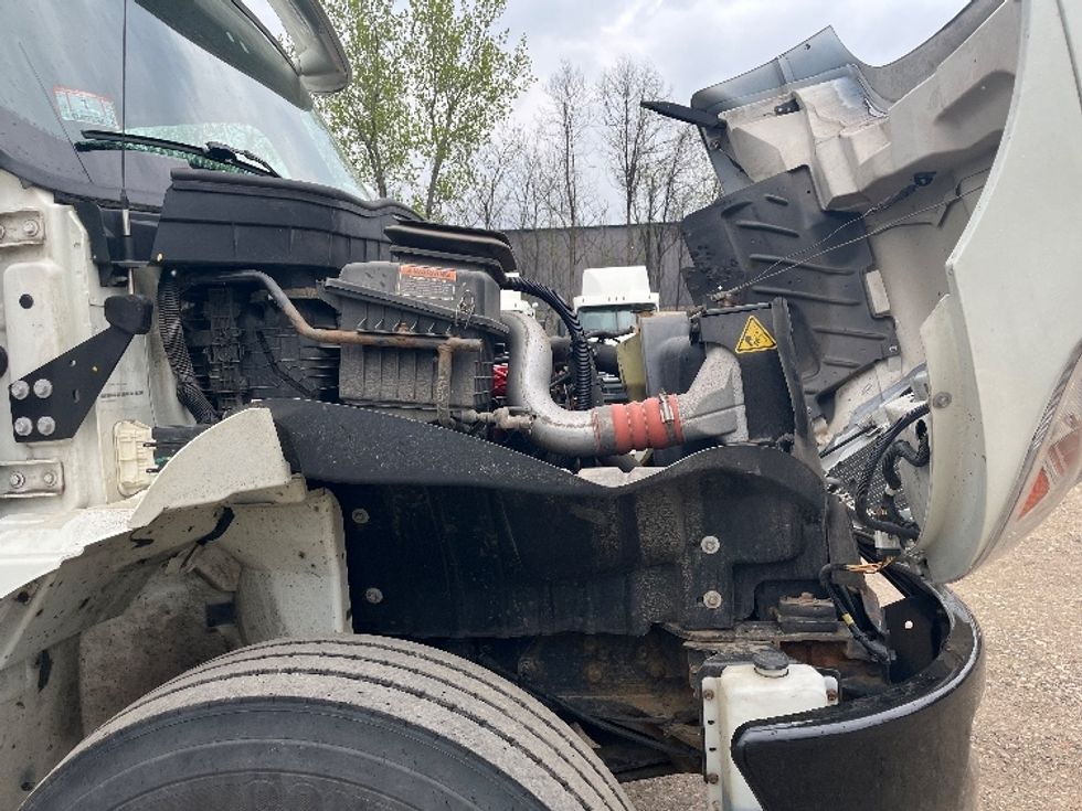 Medium Duty Box Truck-Light and Medium Duty Trucks-International-2021-MV607-Springfield-MA-40,876\n\t\tmiles-$ 66,000 - Image 23
