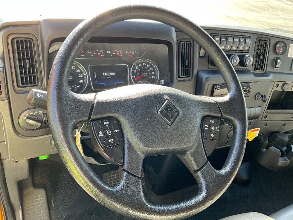 Medium Duty Box Truck-Light and Medium Duty Trucks-International-2021-MV607-Springfield-MO-140,785\n\t\tmiles-$ 44,500 - Image 18