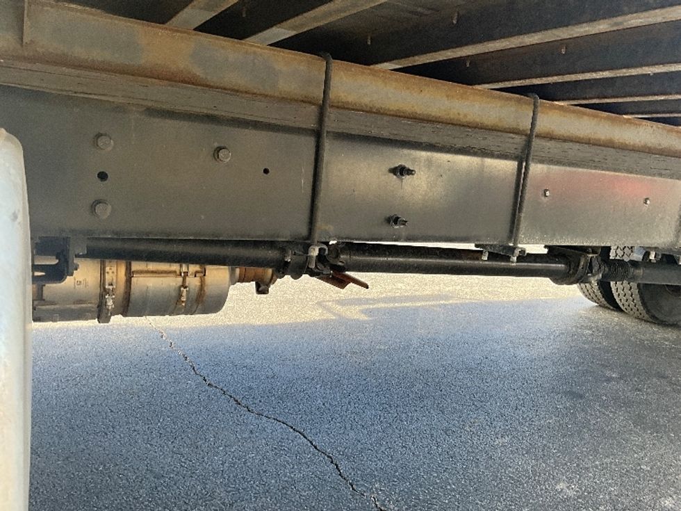 Medium Duty Box Truck-Light and Medium Duty Trucks-International-2021-MV607-Springfield-MO-140,785\n\t\tmiles-$ 44,500 - Image 5