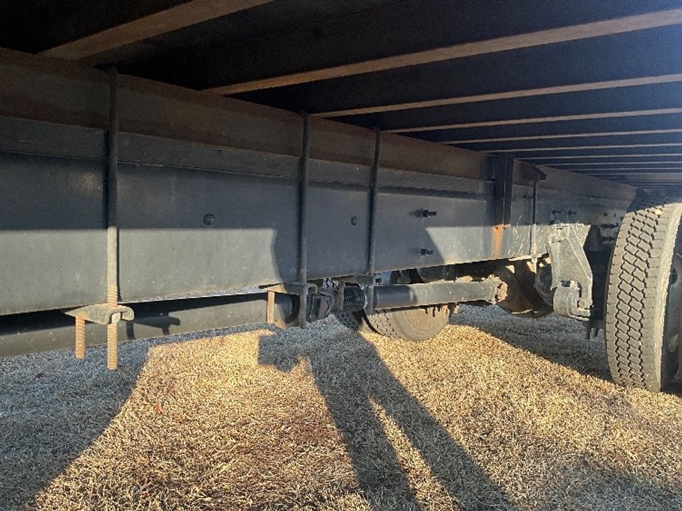 Medium Duty Box Truck-Light and Medium Duty Trucks-International-2021-MV607-Springfield-MO-181,657\n\t\tmiles-$ 38,750 - Image 5