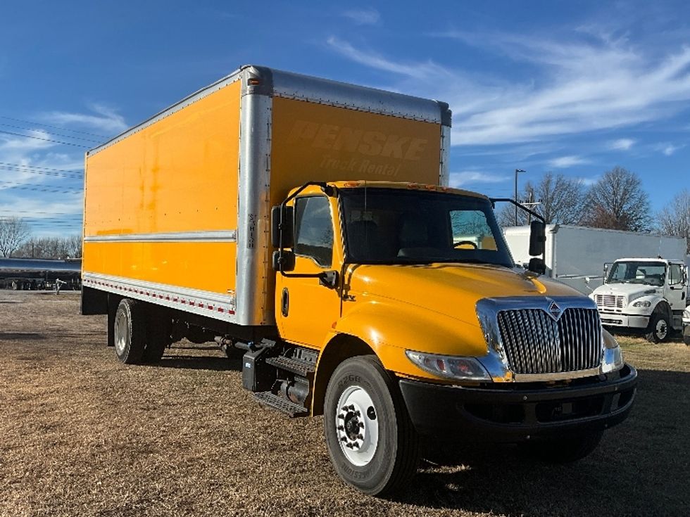 Medium Duty Box Truck-Light and Medium Duty Trucks-International-2021-MV607-Springfield-MO-183,224\n\t\tmiles-$ 44,750 - Image 1