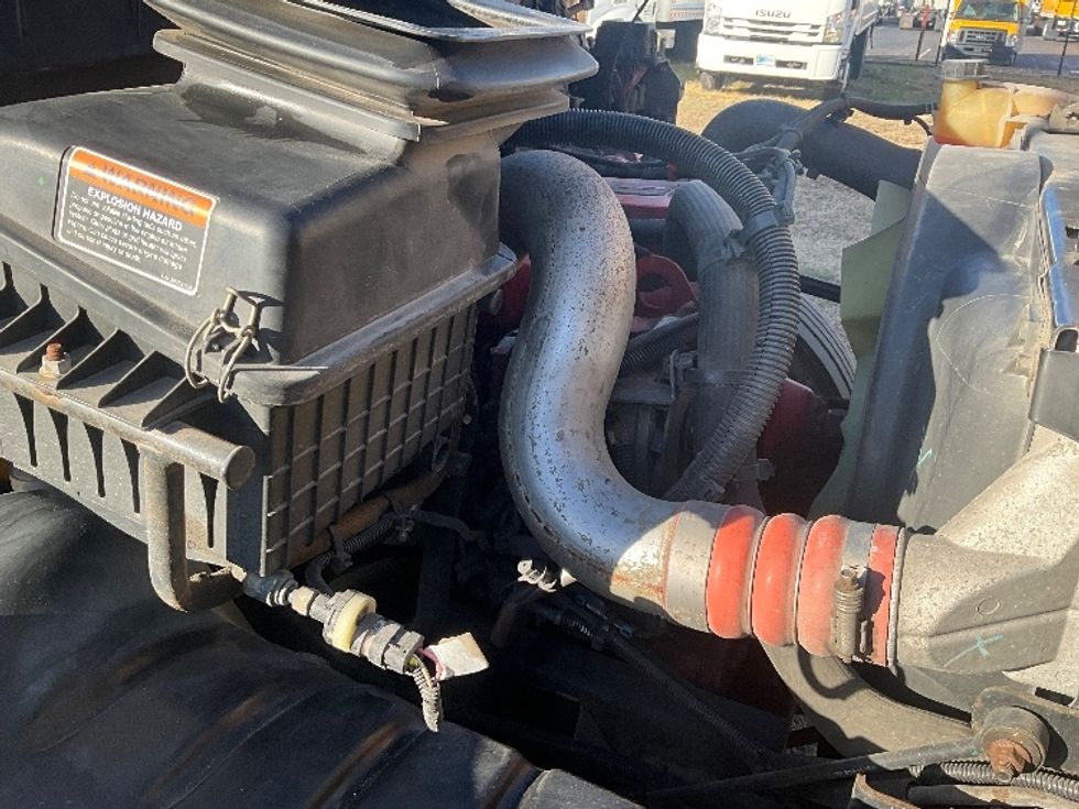 Medium Duty Box Truck-Light and Medium Duty Trucks-International-2021-MV607-Springfield-MO-183,224\n\t\tmiles-$ 44,750 - Image 23