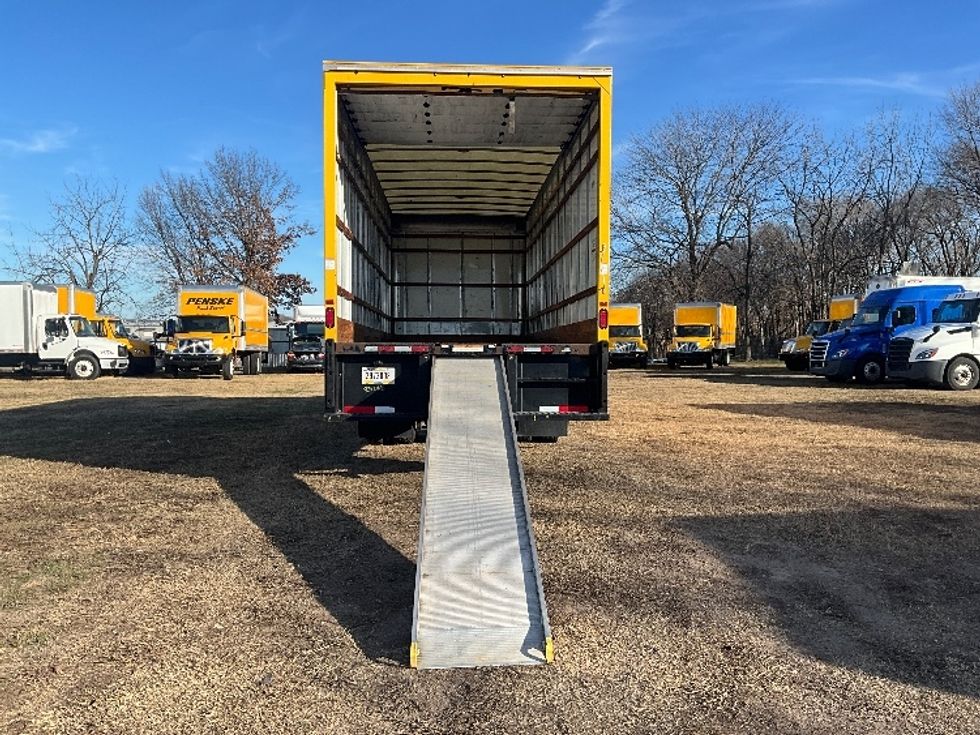 Medium Duty Box Truck-Light and Medium Duty Trucks-International-2021-MV607-Springfield-MO-183,224\n\t\tmiles-$ 44,750 - Image 9