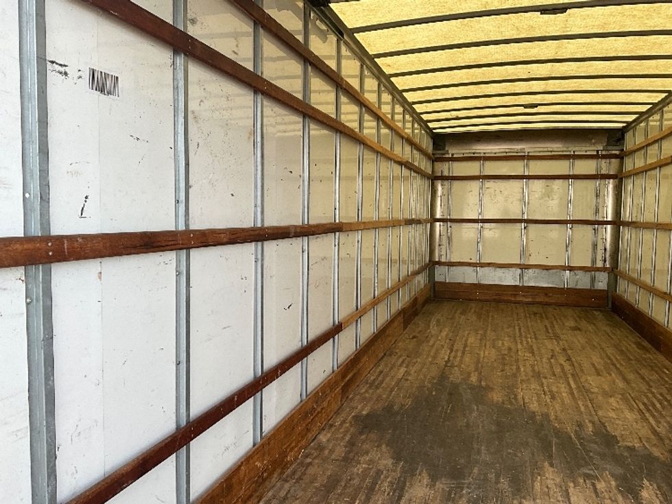 Medium Duty Box Truck-Light and Medium Duty Trucks-International-2021-MV607-Springfield-MO-191,834\n\t\tmiles-$ 43,500 - Image 11