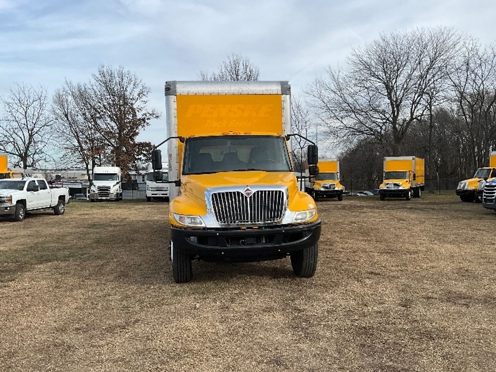 Medium Duty Box Truck-Light and Medium Duty Trucks-International-2021-MV607-Springfield-MO-191,834\n\t\tmiles-$ 43,500 - Image 2