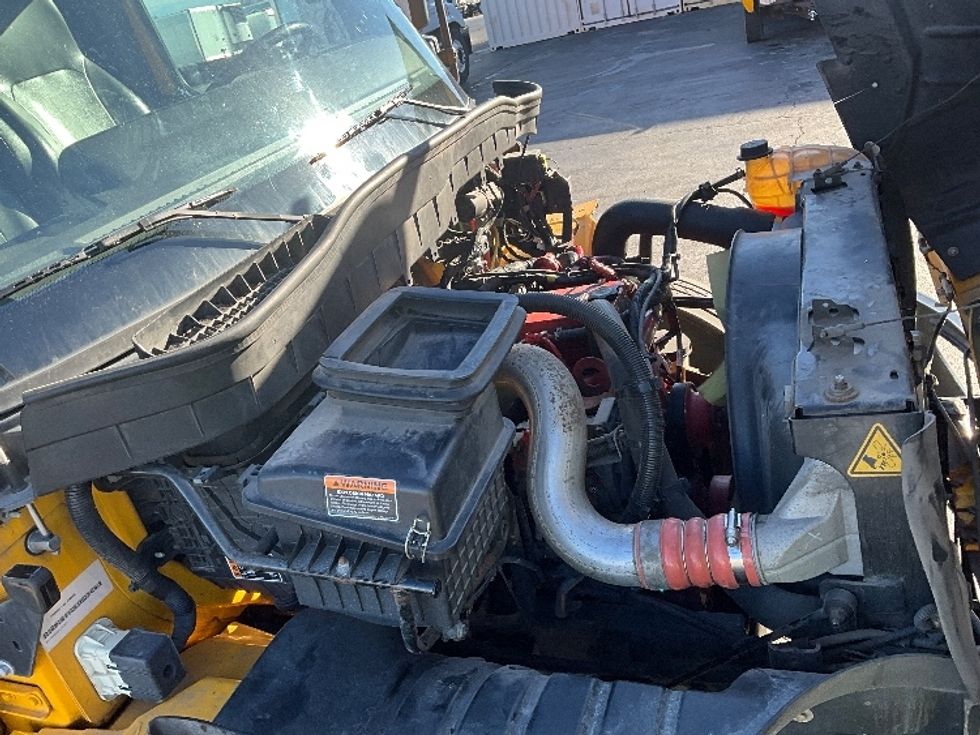 Medium Duty Box Truck-Light and Medium Duty Trucks-International-2021-MV607-Springfield-MO-205,916\n\t\tmiles-$ 40,250 - Image 22