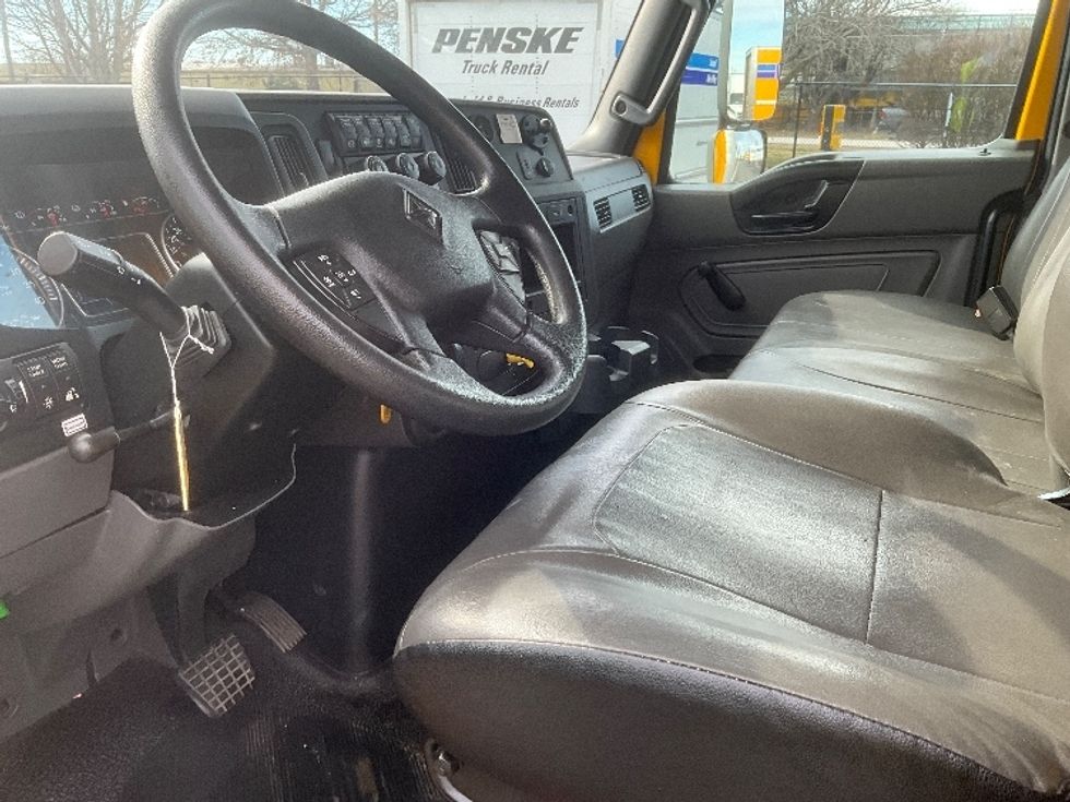 Medium Duty Box Truck-Light and Medium Duty Trucks-International-2021-MV607-Springfield-MO-219,692\n\t\tmiles-$ 39,500 - Image 17