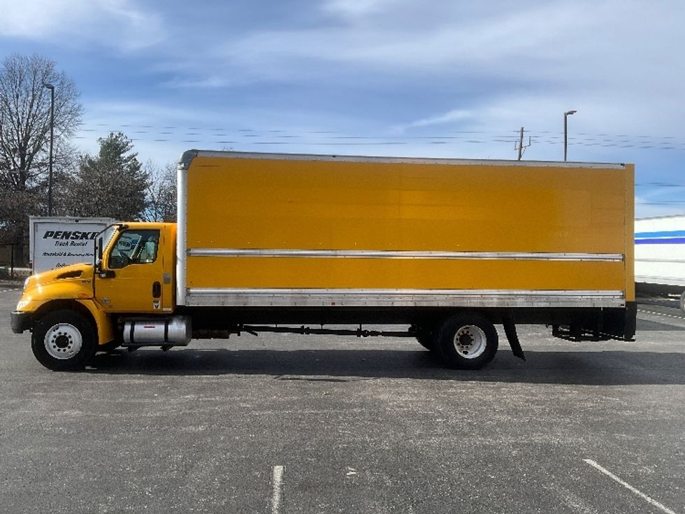 Medium Duty Box Truck-Light and Medium Duty Trucks-International-2021-MV607-Springfield-MO-219,692\n\t\tmiles-$ 39,500 - Image 4