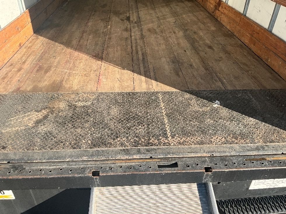 Medium Duty Box Truck-Light and Medium Duty Trucks-International-2021-MV607-Springfield-MO-226,448\n\t\tmiles-$ 38,500 - Image 10