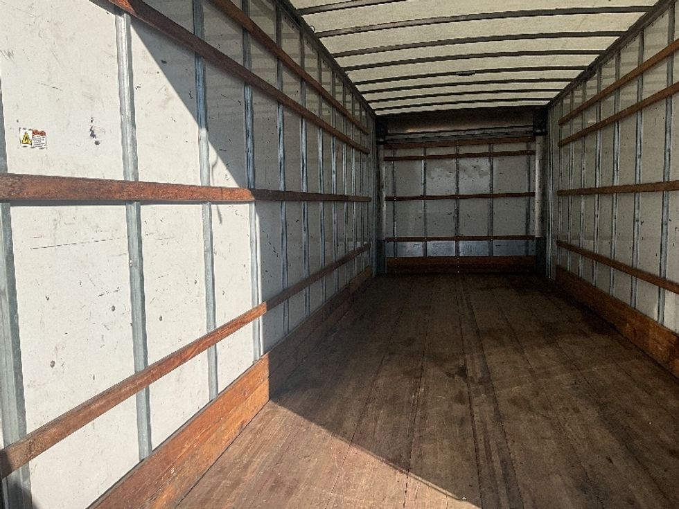 Medium Duty Box Truck-Light and Medium Duty Trucks-International-2021-MV607-Springfield-MO-226,448\n\t\tmiles-$ 38,500 - Image 11