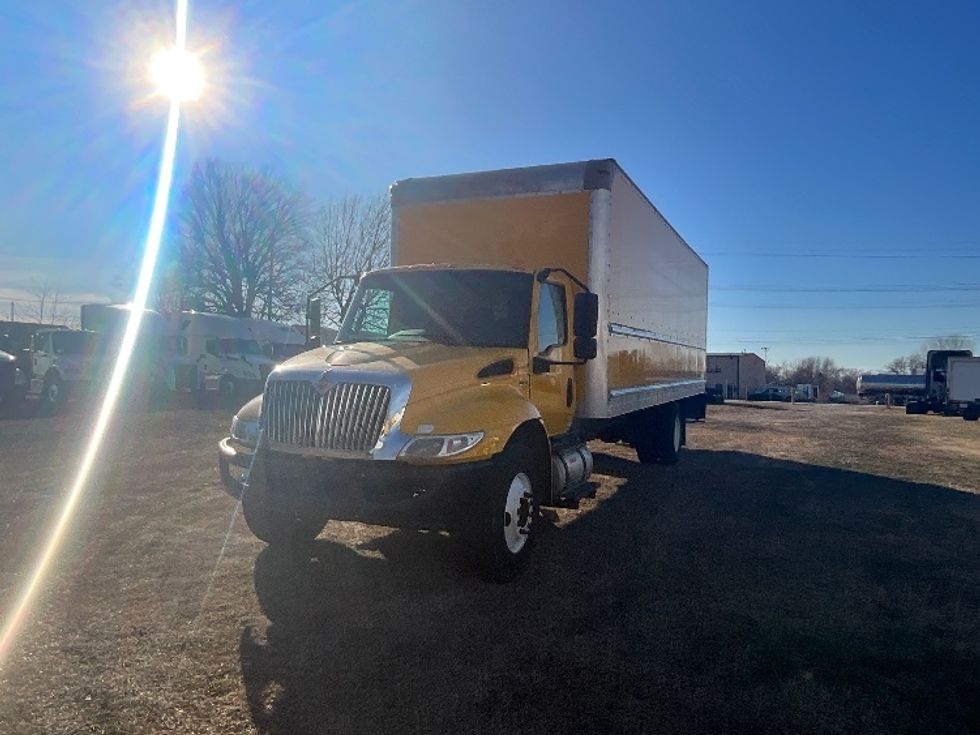 Medium Duty Box Truck-Light and Medium Duty Trucks-International-2021-MV607-Springfield-MO-226,448\n\t\tmiles-$ 38,500 - Image 3