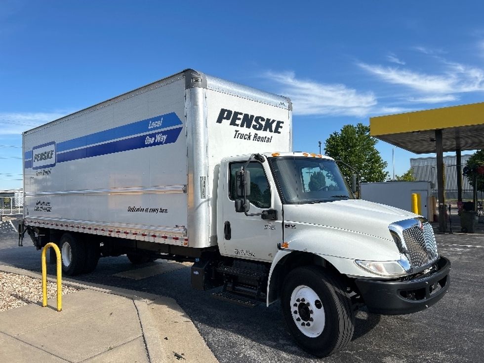 Medium Duty Box Truck-Light and Medium Duty Trucks-International-2021-MV607-Springfield-MO-239,577\n\t\tmiles-$ 45,500 - Image 1