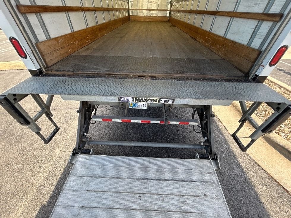 Medium Duty Box Truck-Light and Medium Duty Trucks-International-2021-MV607-Springfield-MO-239,577\n\t\tmiles-$ 45,500 - Image 10