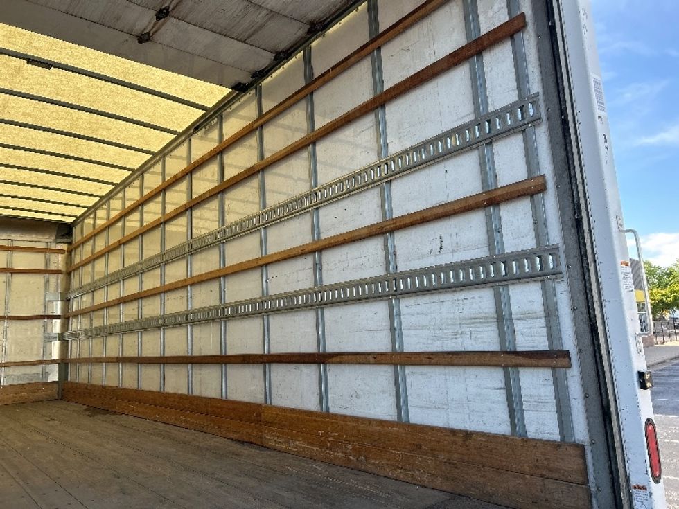 Medium Duty Box Truck-Light and Medium Duty Trucks-International-2021-MV607-Springfield-MO-239,577\n\t\tmiles-$ 45,500 - Image 12