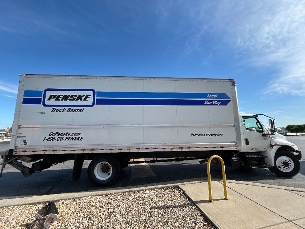 Medium Duty Box Truck-Light and Medium Duty Trucks-International-2021-MV607-Springfield-MO-239,577\n\t\tmiles-$ 45,500 - Image 15