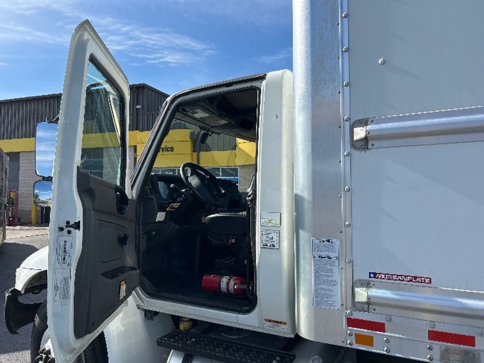 Medium Duty Box Truck-Light and Medium Duty Trucks-International-2021-MV607-Springfield-MO-239,577\n\t\tmiles-$ 45,500 - Image 16