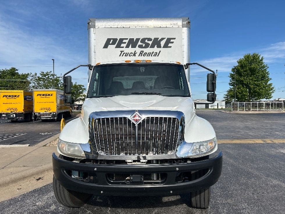 Medium Duty Box Truck-Light and Medium Duty Trucks-International-2021-MV607-Springfield-MO-239,577\n\t\tmiles-$ 45,500 - Image 2