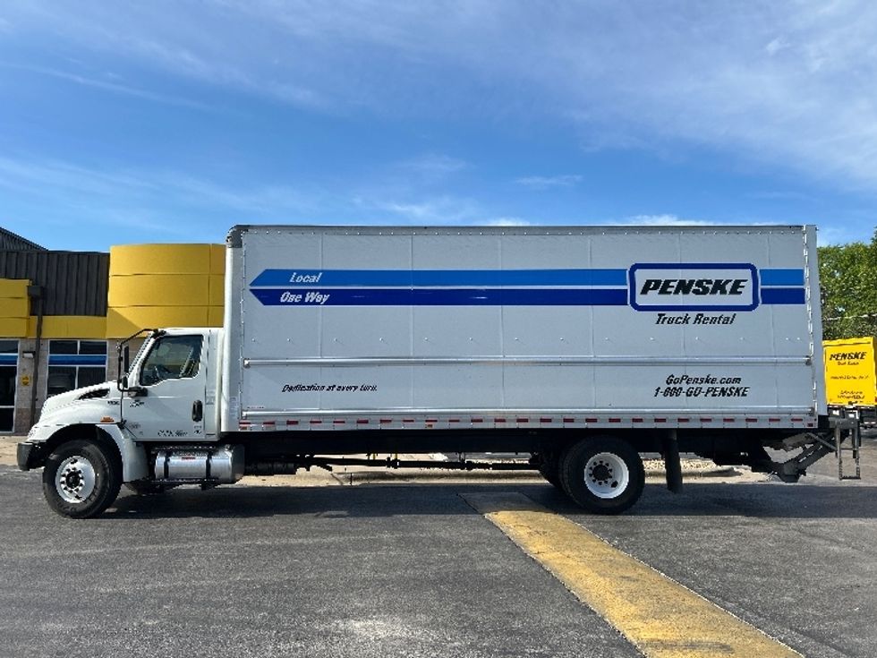Medium Duty Box Truck-Light and Medium Duty Trucks-International-2021-MV607-Springfield-MO-239,577\n\t\tmiles-$ 45,500 - Image 4