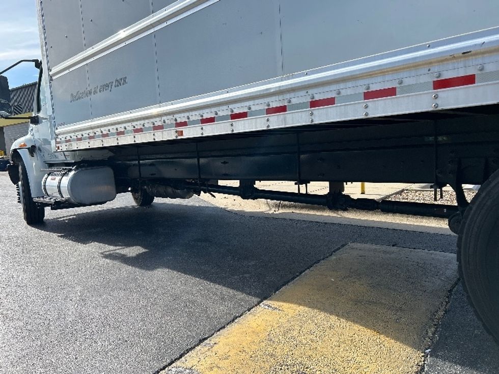 Medium Duty Box Truck-Light and Medium Duty Trucks-International-2021-MV607-Springfield-MO-239,577\n\t\tmiles-$ 45,500 - Image 5