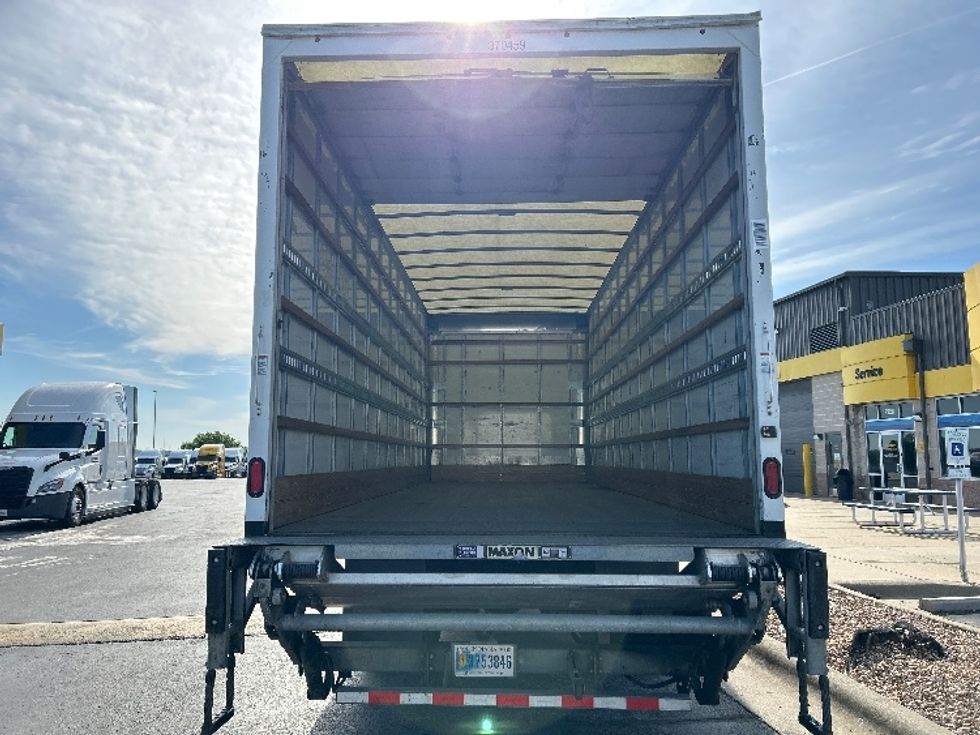 Medium Duty Box Truck-Light and Medium Duty Trucks-International-2021-MV607-Springfield-MO-239,577\n\t\tmiles-$ 45,500 - Image 8