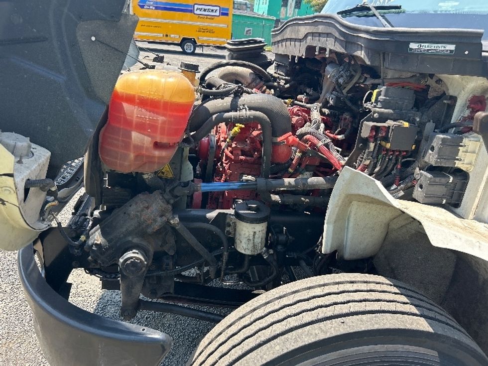 Medium Duty Box Truck-Light and Medium Duty Trucks-International-2021-MV607-Sterling-VA-133,515\n\t\tmiles-$ 62,000 - Image 24