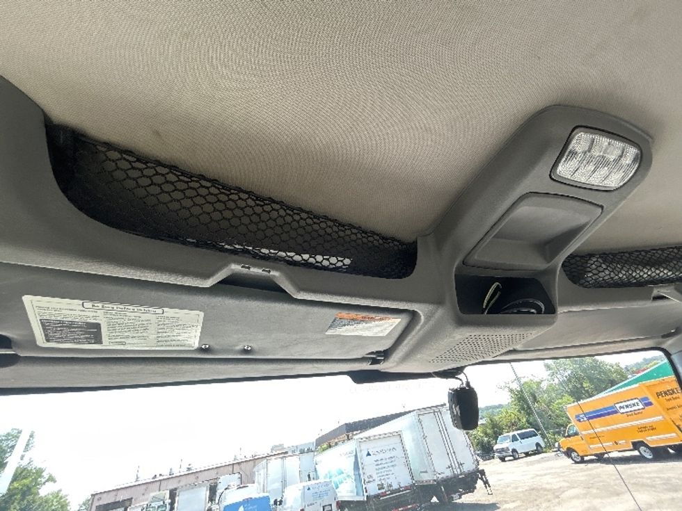 Medium Duty Box Truck-Light and Medium Duty Trucks-International-2021-MV607-Sterling-VA-133,515\n\t\tmiles-$ 62,000 - Image 26