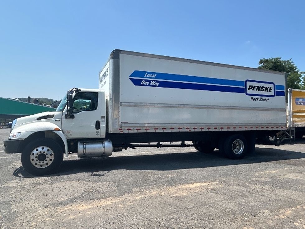 Medium Duty Box Truck-Light and Medium Duty Trucks-International-2021-MV607-Sterling-VA-133,515\n\t\tmiles-$ 62,000 - Image 4