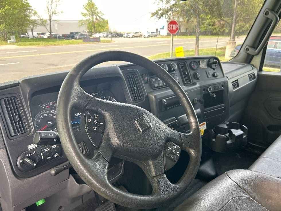 Medium Duty Box Truck-Light and Medium Duty Trucks-International-2021-MV607-Sterling-VA-160,781\n\t\tmiles-$ 57,000 - Image 17