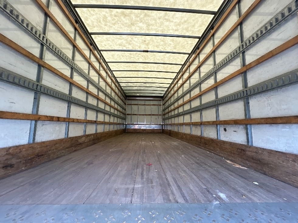 Medium Duty Box Truck-Light and Medium Duty Trucks-International-2021-MV607-Sterling-VA-160,781\n\t\tmiles-$ 57,000 - Image 8