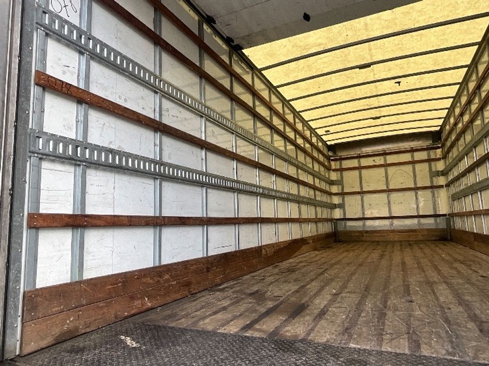 Medium Duty Box Truck-Light and Medium Duty Trucks-International-2021-MV607-Sterling-VA-160,980\n\t\tmiles-$ 57,500 - Image 11