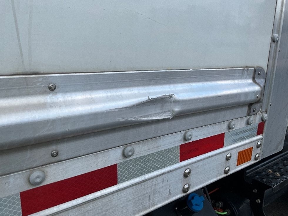 Medium Duty Box Truck-Light and Medium Duty Trucks-International-2021-MV607-Sterling-VA-160,980\n\t\tmiles-$ 57,500 - Image 29