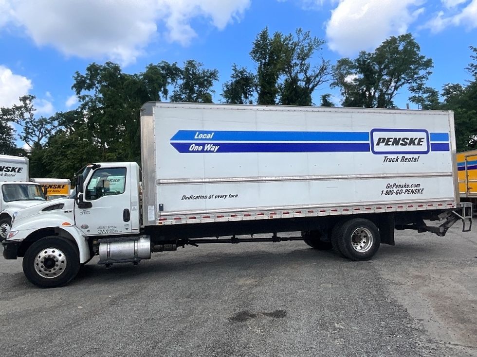 Medium Duty Box Truck-Light and Medium Duty Trucks-International-2021-MV607-Sterling-VA-160,980\n\t\tmiles-$ 57,500 - Image 4