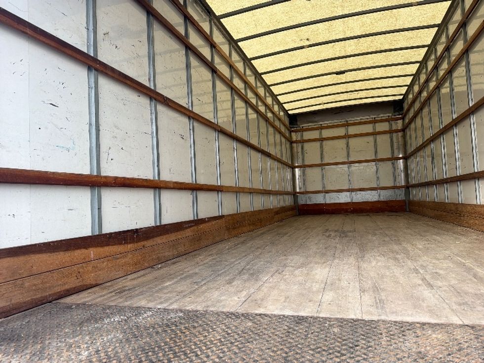 Medium Duty Box Truck-Light and Medium Duty Trucks-International-2021-MV607-Sterling-VA-207,852\n\t\tmiles-$ 39,500 - Image 10