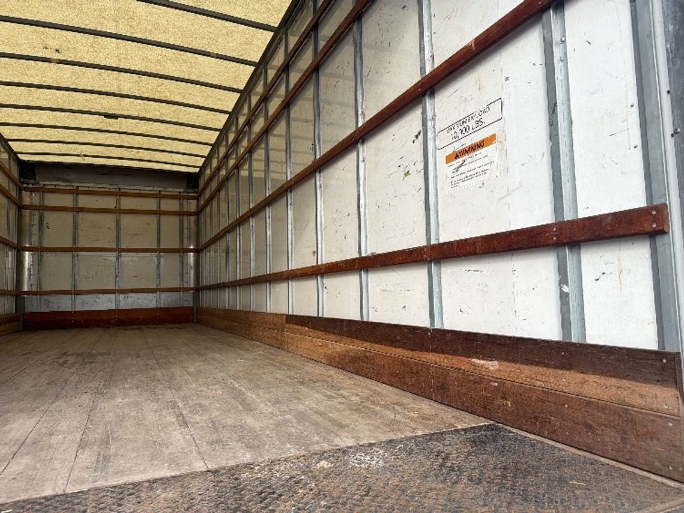 Medium Duty Box Truck-Light and Medium Duty Trucks-International-2021-MV607-Sterling-VA-207,852\n\t\tmiles-$ 39,500 - Image 11