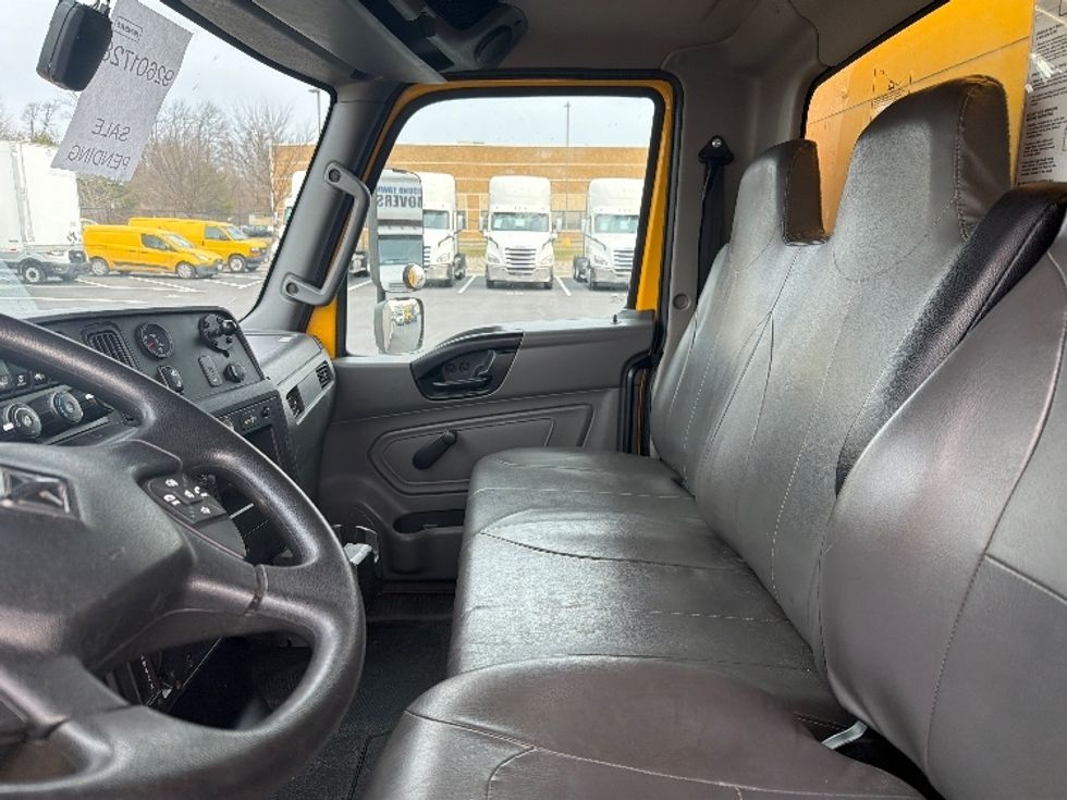 Medium Duty Box Truck-Light and Medium Duty Trucks-International-2021-MV607-Sterling-VA-207,852\n\t\tmiles-$ 39,500 - Image 19