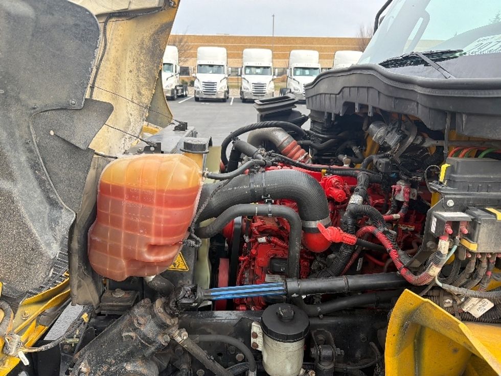 Medium Duty Box Truck-Light and Medium Duty Trucks-International-2021-MV607-Sterling-VA-207,852\n\t\tmiles-$ 39,500 - Image 24