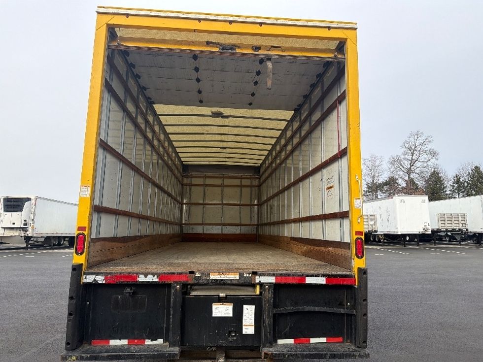 Medium Duty Box Truck-Light and Medium Duty Trucks-International-2021-MV607-Sterling-VA-207,852\n\t\tmiles-$ 39,500 - Image 8