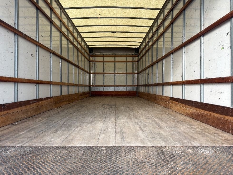 Medium Duty Box Truck-Light and Medium Duty Trucks-International-2021-MV607-Sterling-VA-207,852\n\t\tmiles-$ 39,500 - Image 9