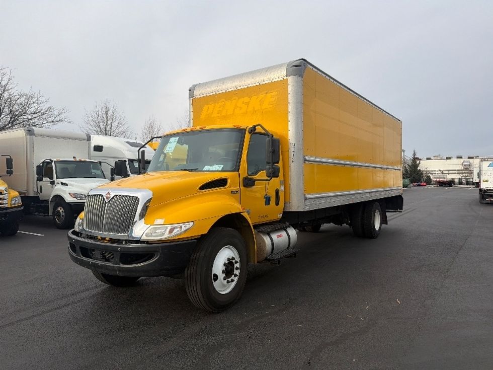 Medium Duty Box Truck-Light and Medium Duty Trucks-International-2021-MV607-Sterling-VA-209,996\n\t\tmiles-$ 39,000 - Image 1