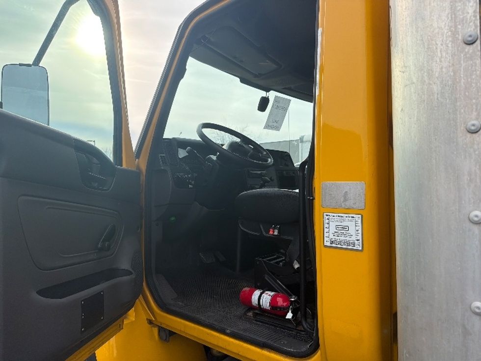 Medium Duty Box Truck-Light and Medium Duty Trucks-International-2021-MV607-Sterling-VA-209,996\n\t\tmiles-$ 39,000 - Image 16