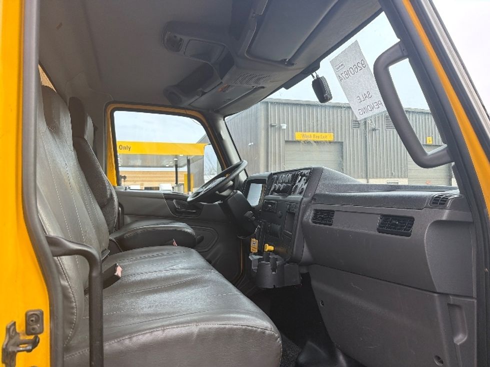 Medium Duty Box Truck-Light and Medium Duty Trucks-International-2021-MV607-Sterling-VA-209,996\n\t\tmiles-$ 39,000 - Image 20