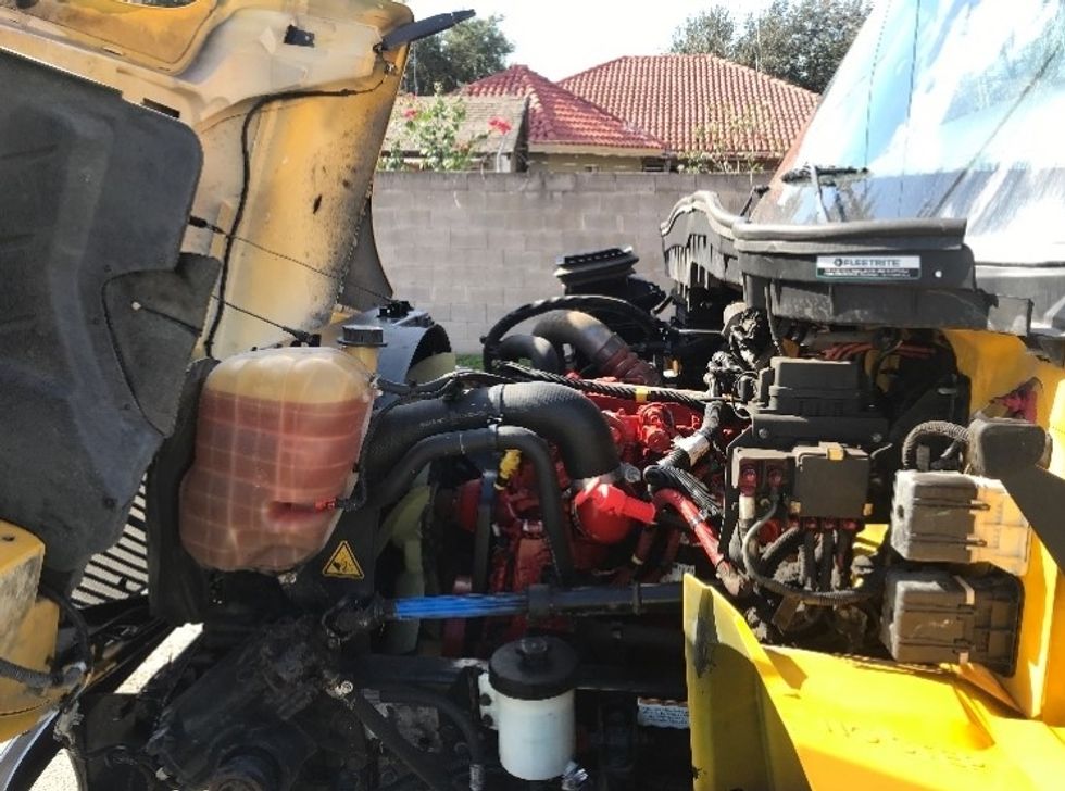 Medium Duty Box Truck-Light and Medium Duty Trucks-International-2021-MV607-Sterling-VA-230,011\n\t\tmiles-$ 36,250 - Image 19