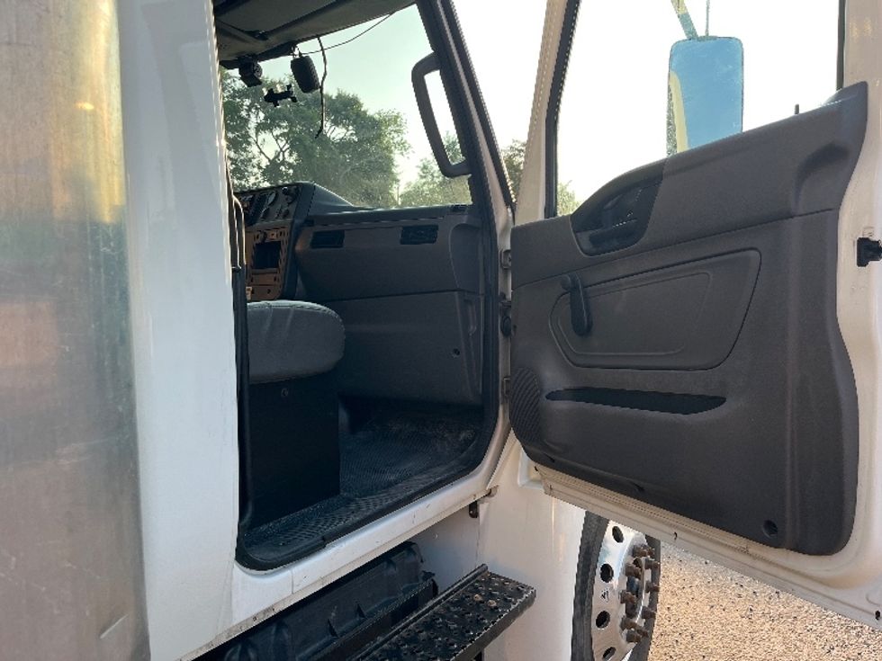 Medium Duty Box Truck-Light and Medium Duty Trucks-International-2021-MV607-Sterling-VA-95,001\n\t\tmiles-$ 68,000 - Image 20