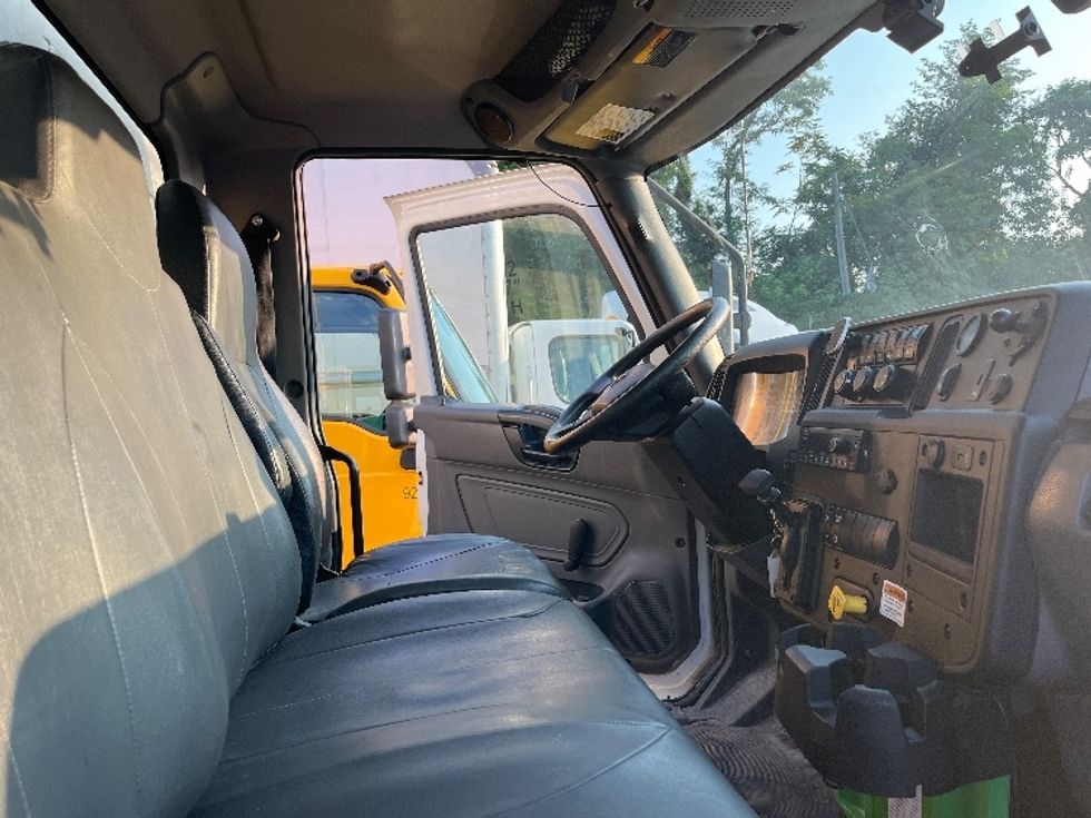 Medium Duty Box Truck-Light and Medium Duty Trucks-International-2021-MV607-Sterling-VA-95,001\n\t\tmiles-$ 68,000 - Image 22